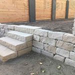Mauern und Treppen